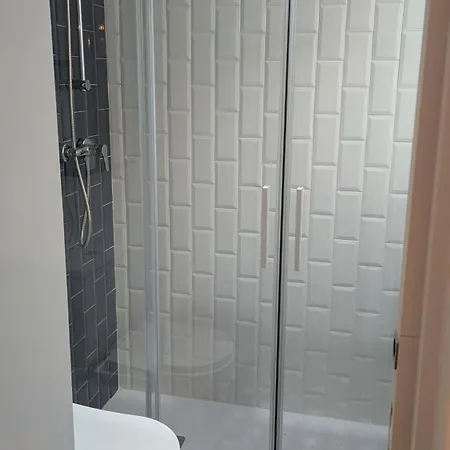 Baleares 1 公寓 埃斯特波纳